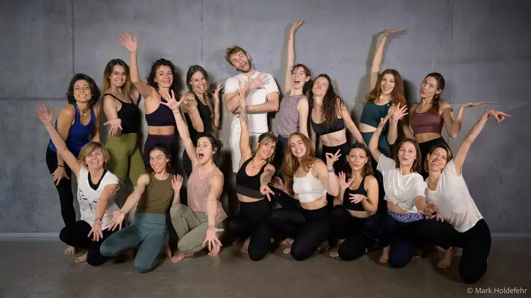 Fin de formation professeur de yoga YTT 200h hiver 2023 Photo de fin de formation professeur de yoga YTT 200h en hiver 2023