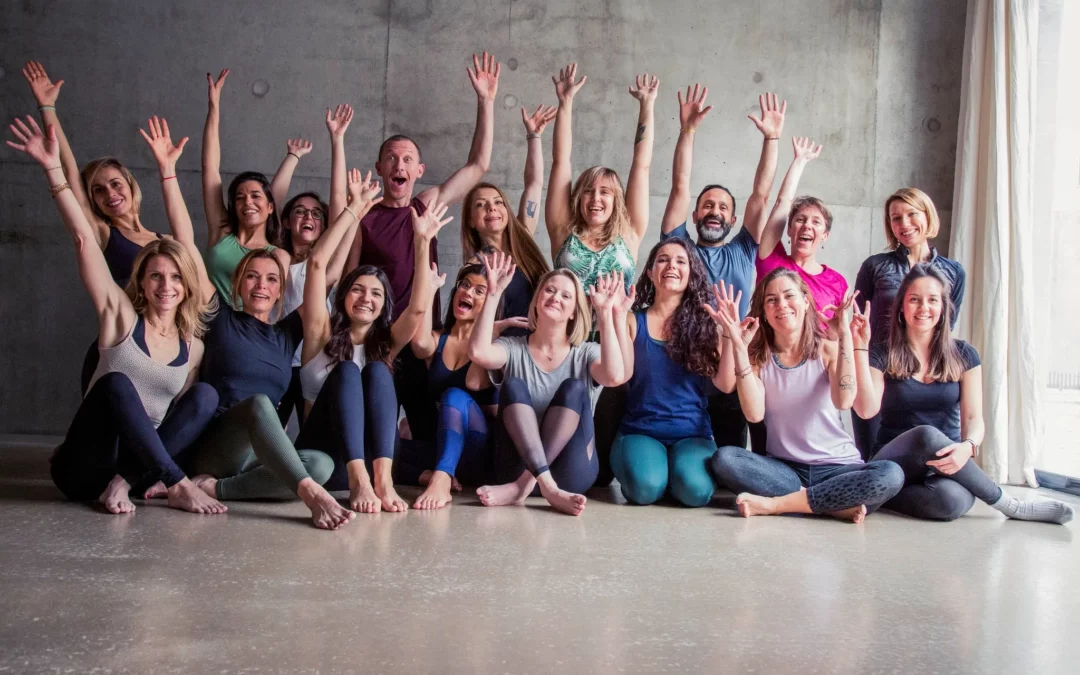 Photo de fin de formation professeur de yoga - automne 2022 Photo de fin de formation professeur de yoga - automne 2022
